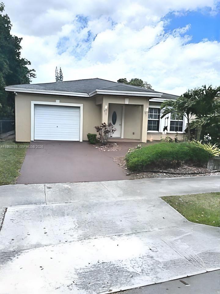 2953 NW 10th Ct