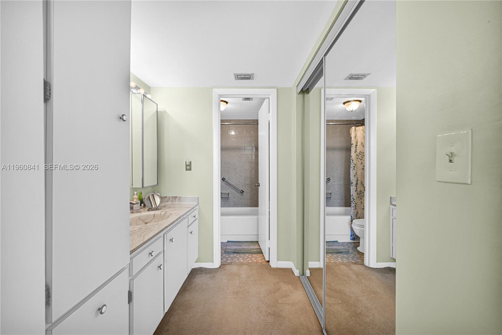 1101 Colony Point Cir # 422