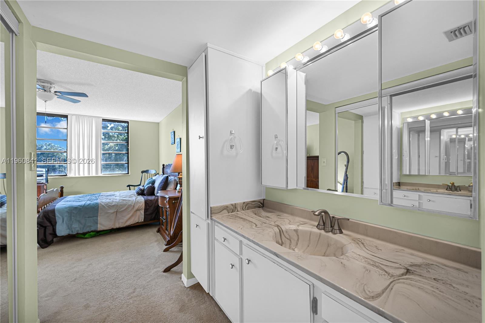 1101 Colony Point Cir # 422