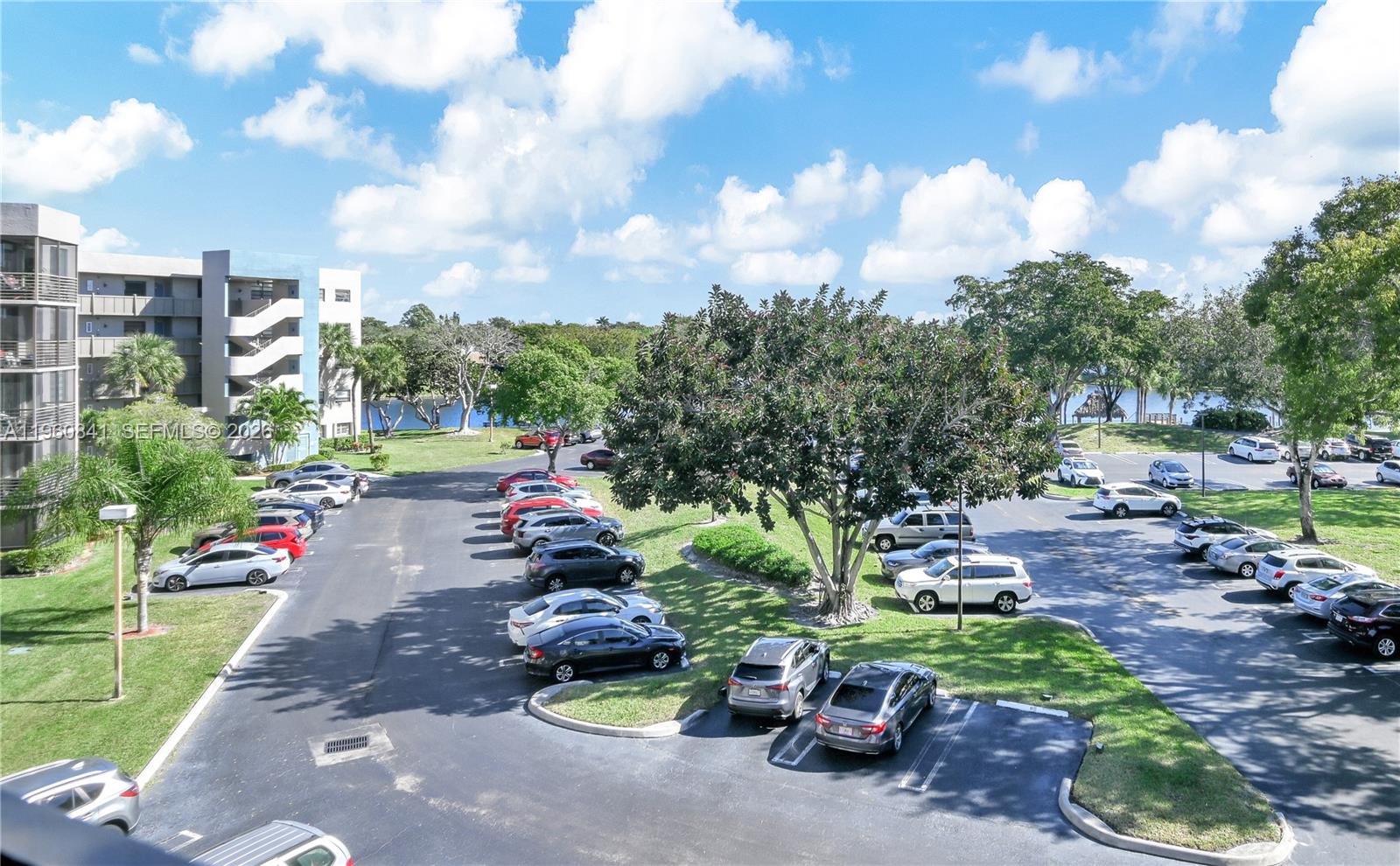 1101 Colony Point Cir # 422