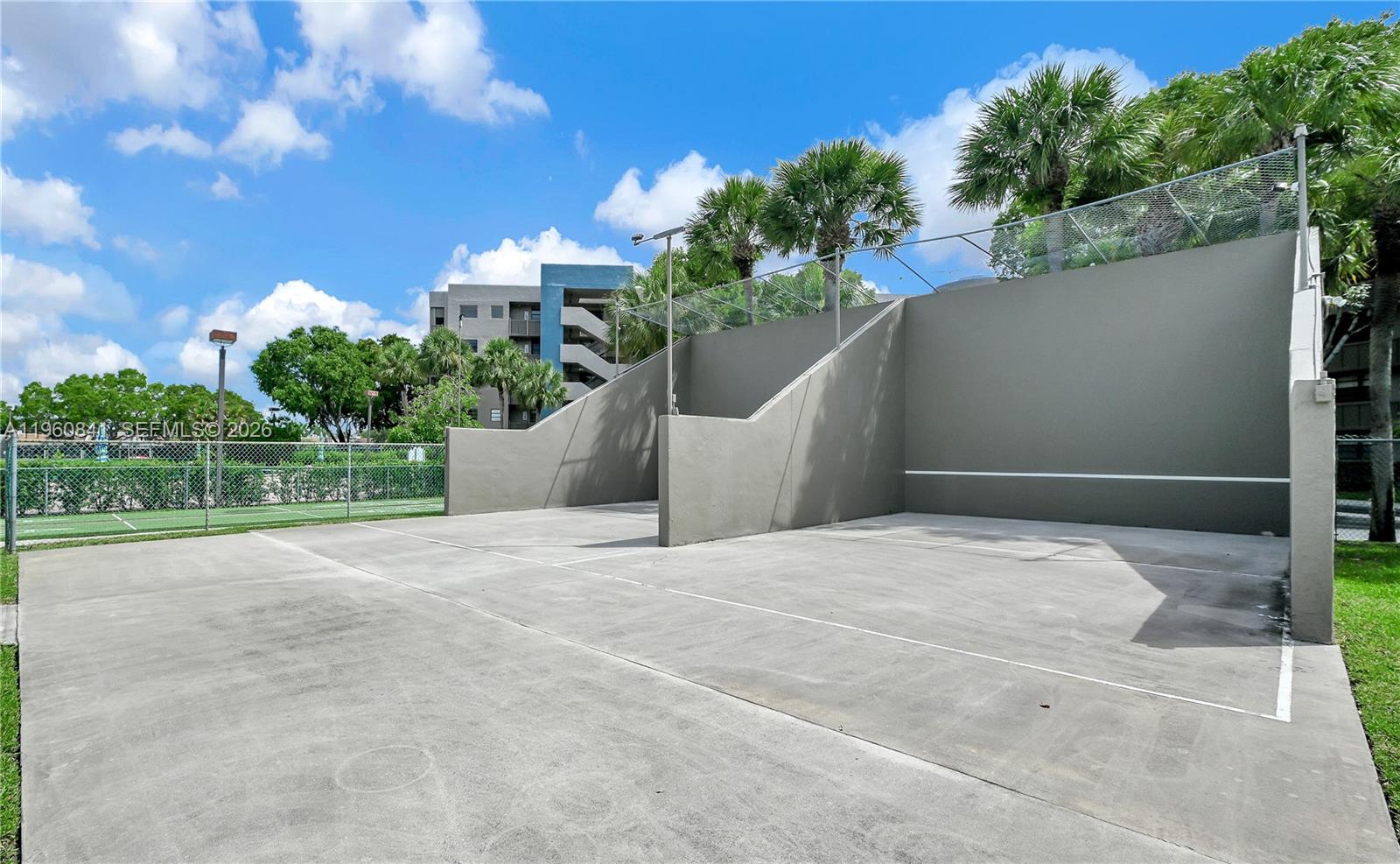 1101 Colony Point Cir # 422