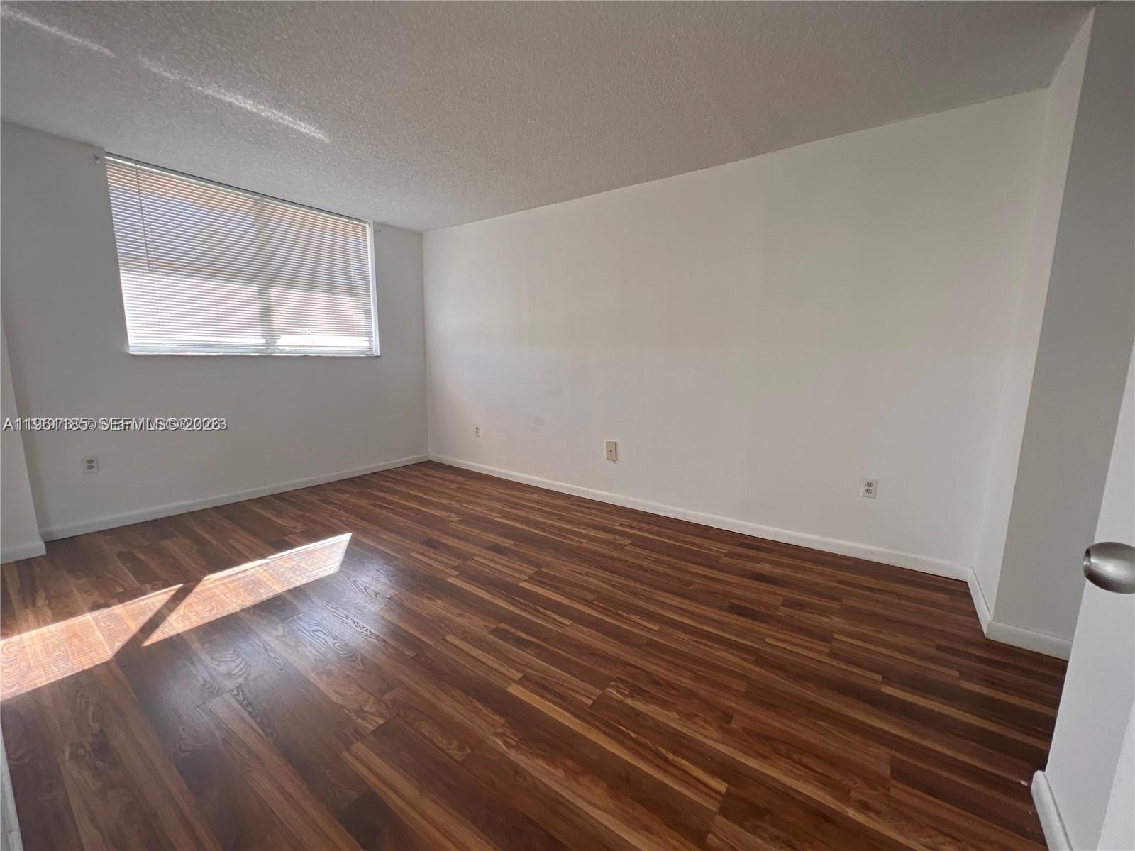 16465 NE 22nd Ave # 618