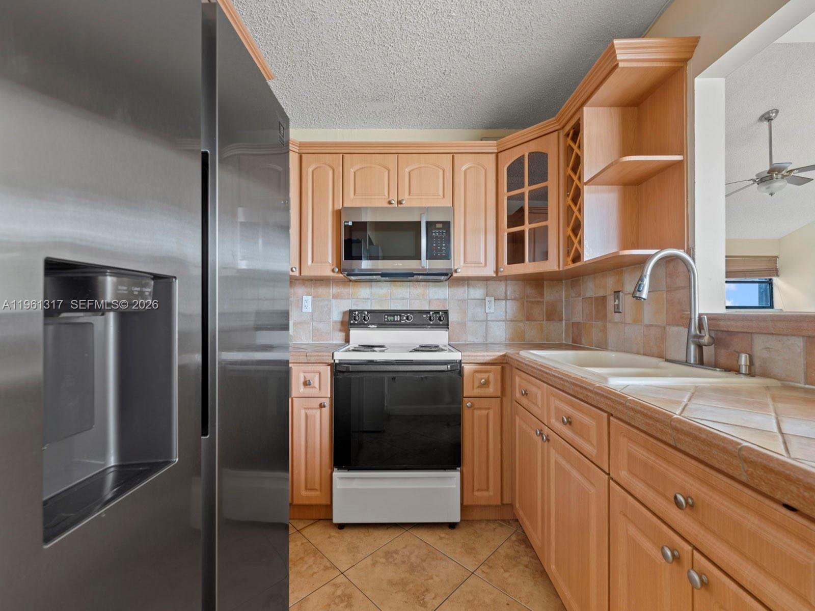 10020 NW 9th St Cir # 202