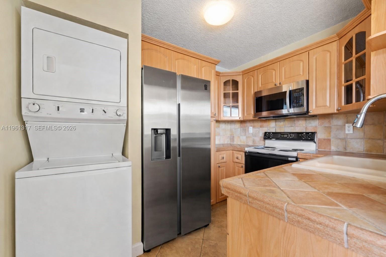 10020 NW 9th St Cir # 202