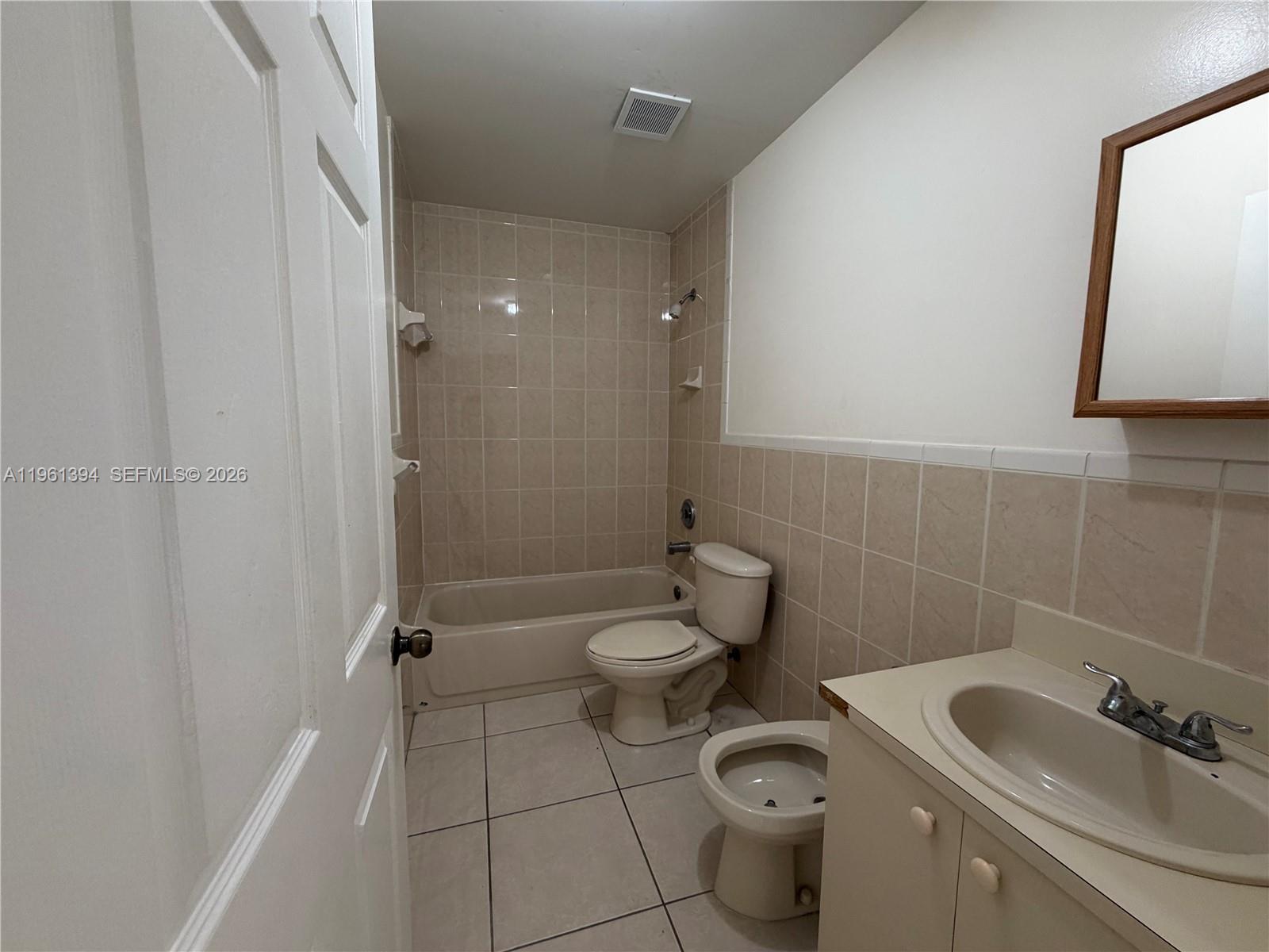 4761 NW Flagler Ter # 4763