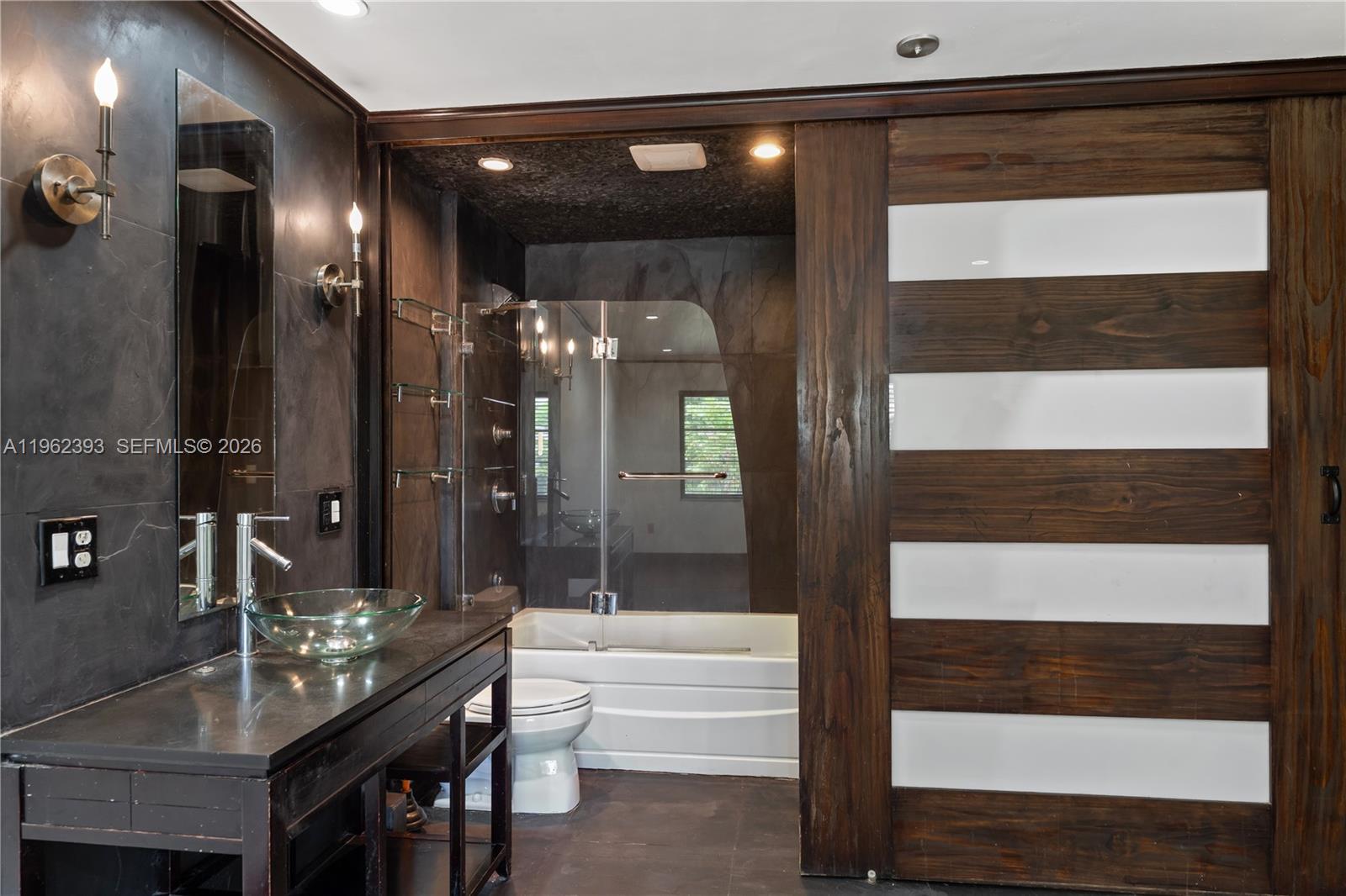 9850 NW 15th Ct # 9850