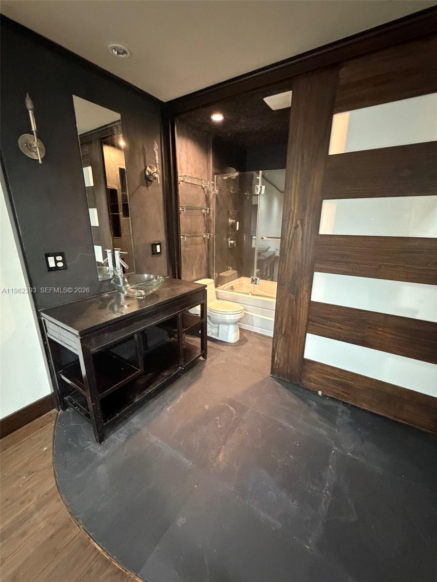 9850 NW 15th Ct # 9850