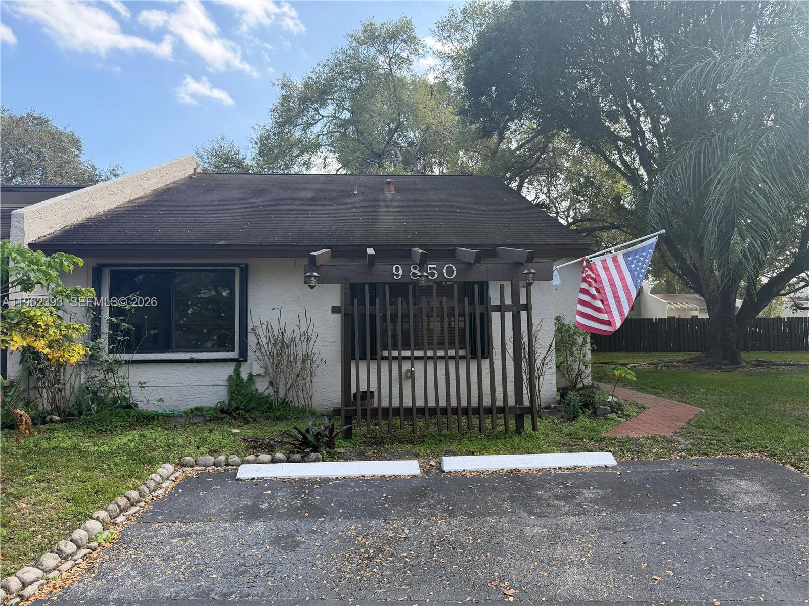 9850 NW 15th Ct # 9850