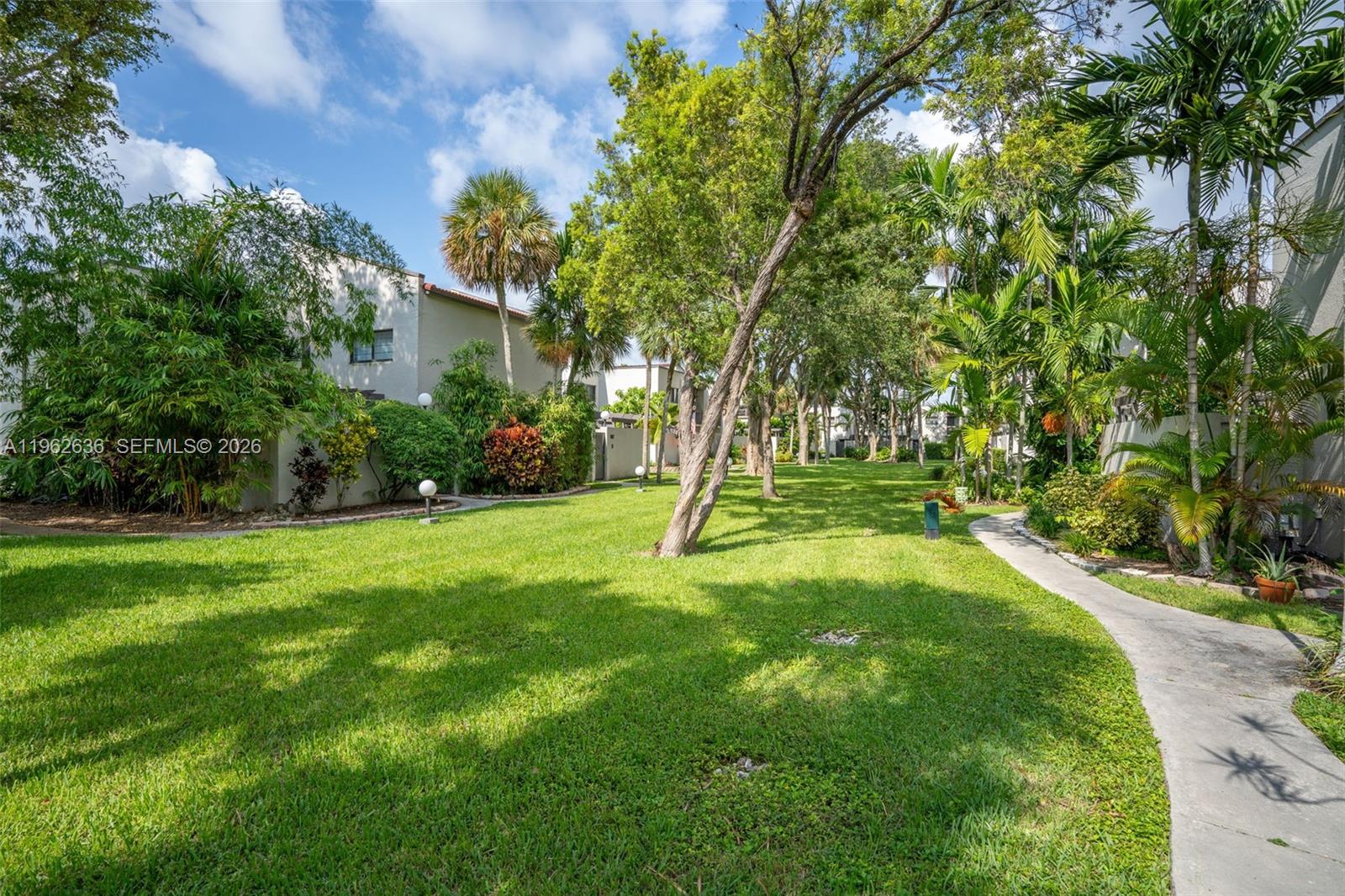 4726 SW 67th Ave # F6