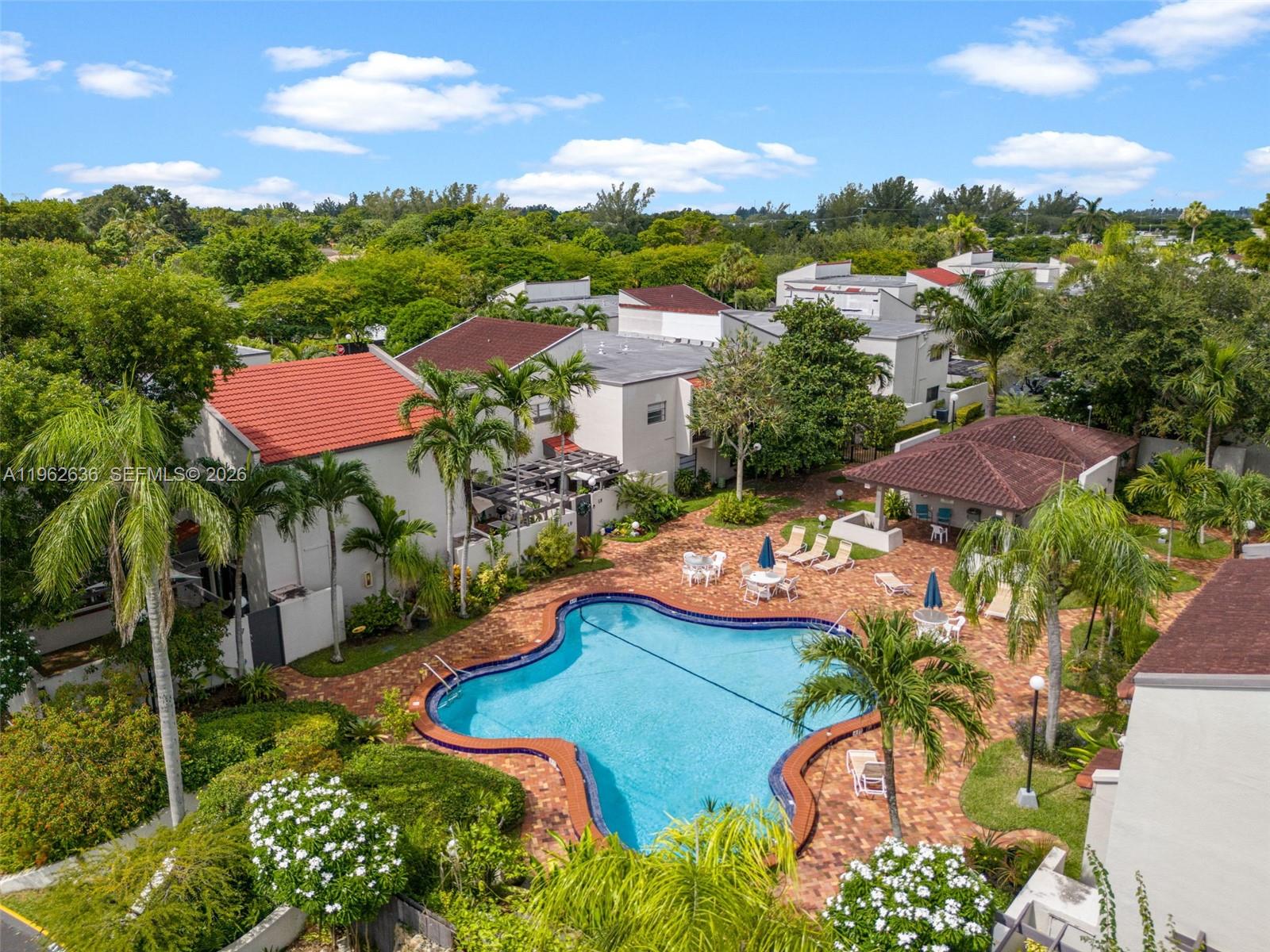 4726 SW 67th Ave # F6