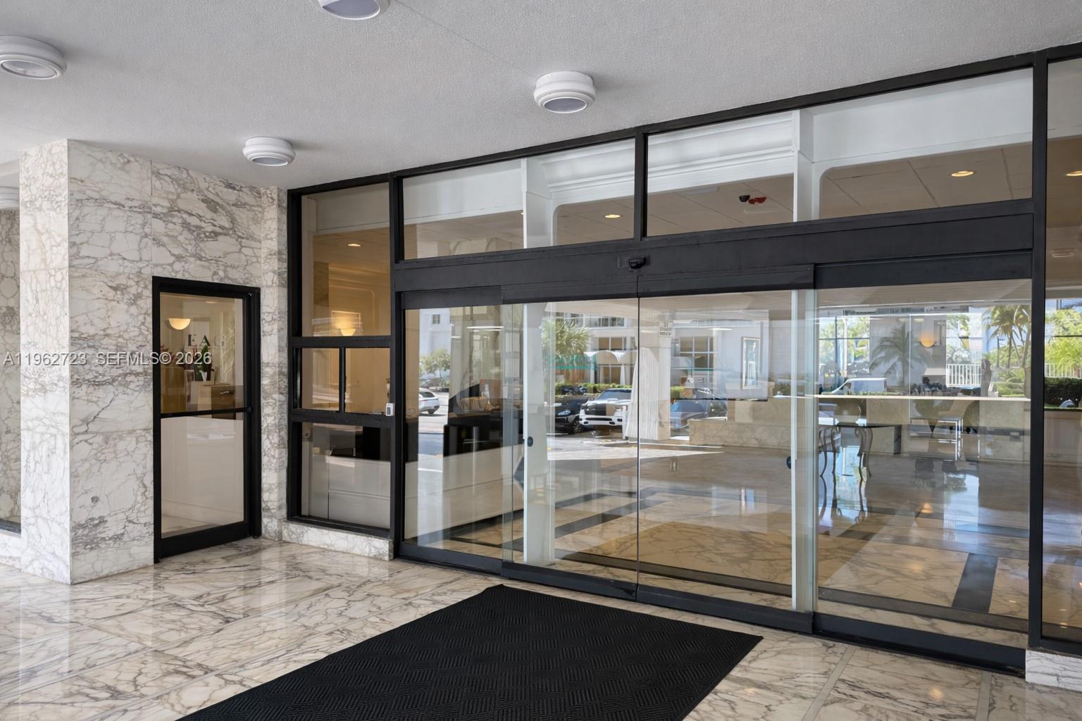 5700 Collins Ave # 1 Unit: CU-1