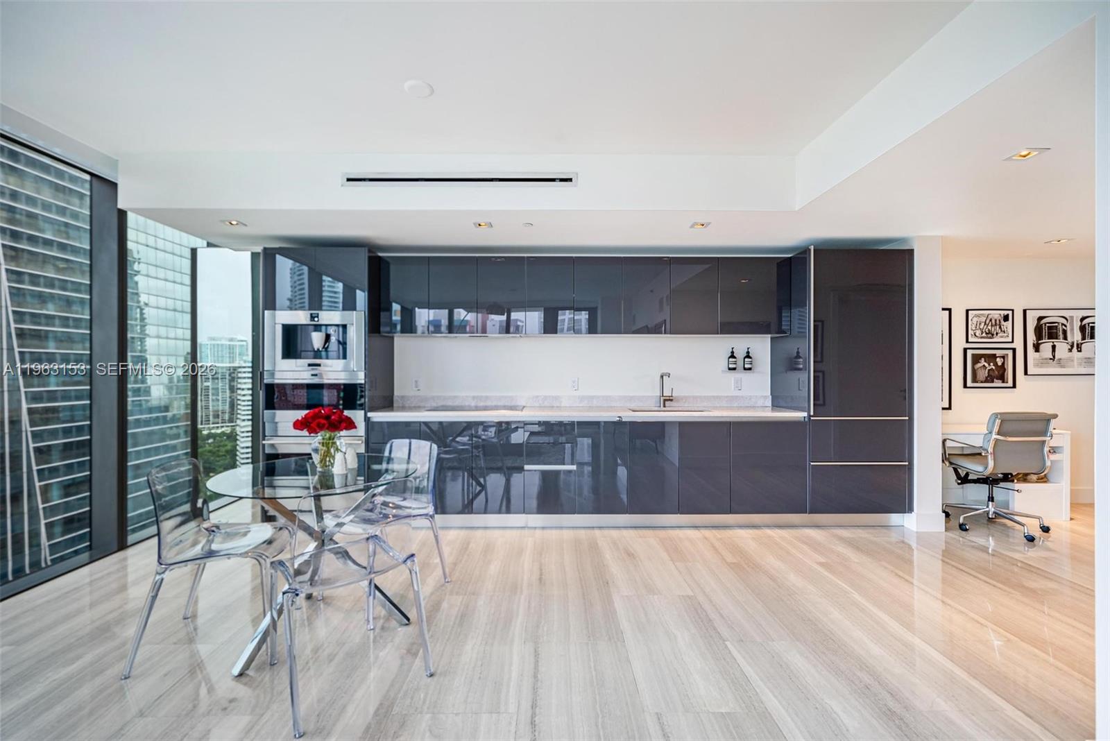 1451 Brickell Ave # 2204
