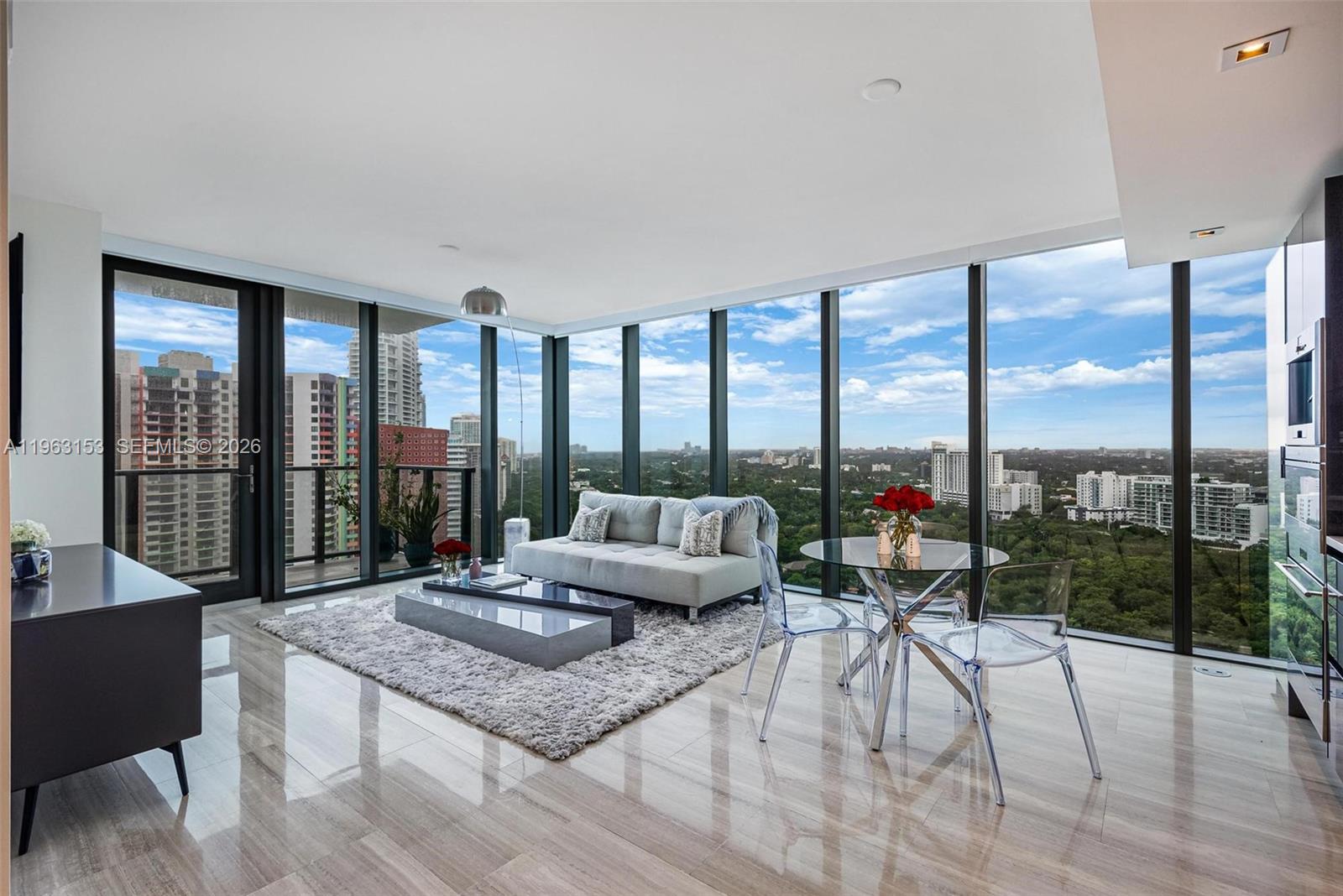 1451 Brickell Ave # 2204