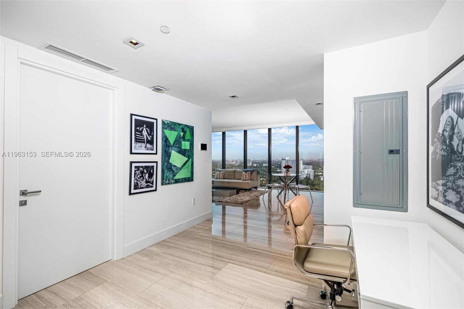 1451 Brickell Ave # 2204