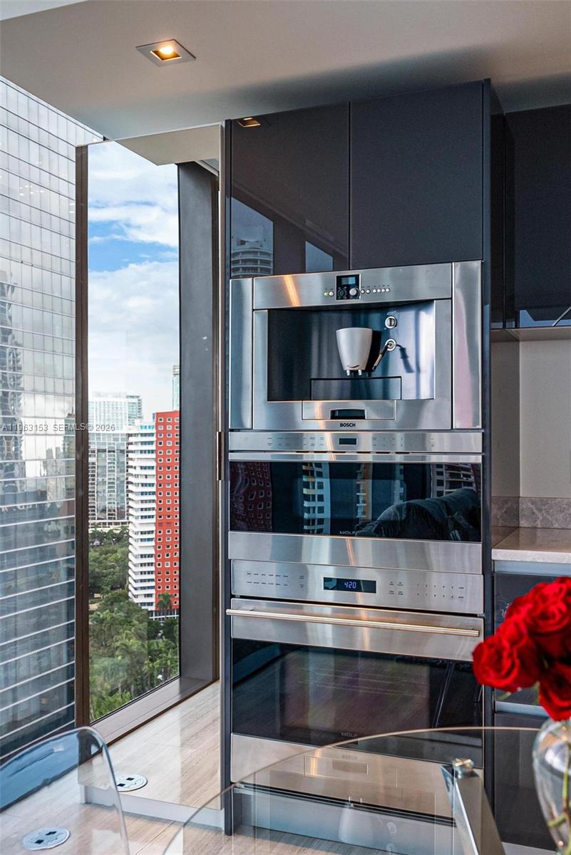 1451 Brickell Ave # 2204