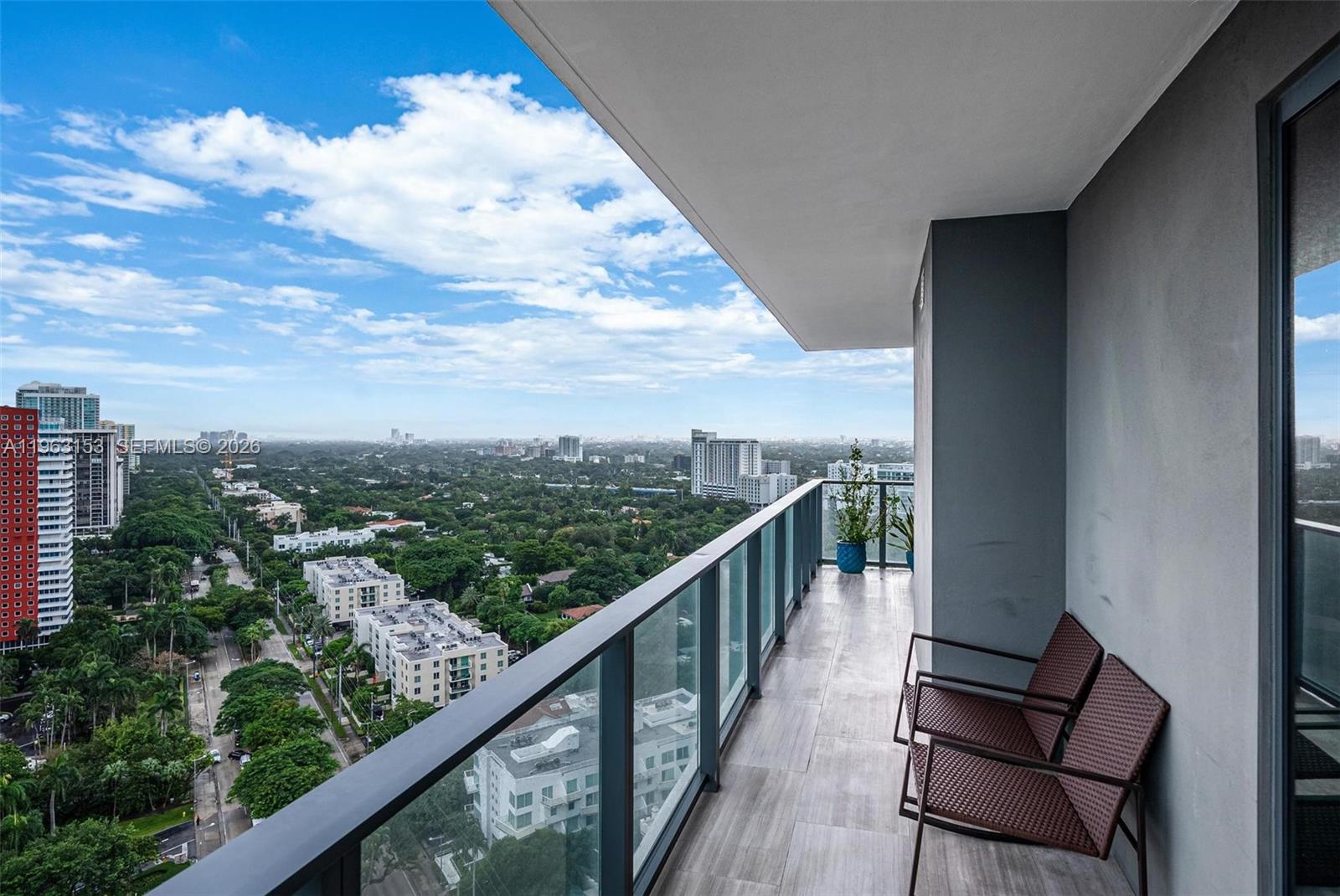 1451 Brickell Ave # 2204