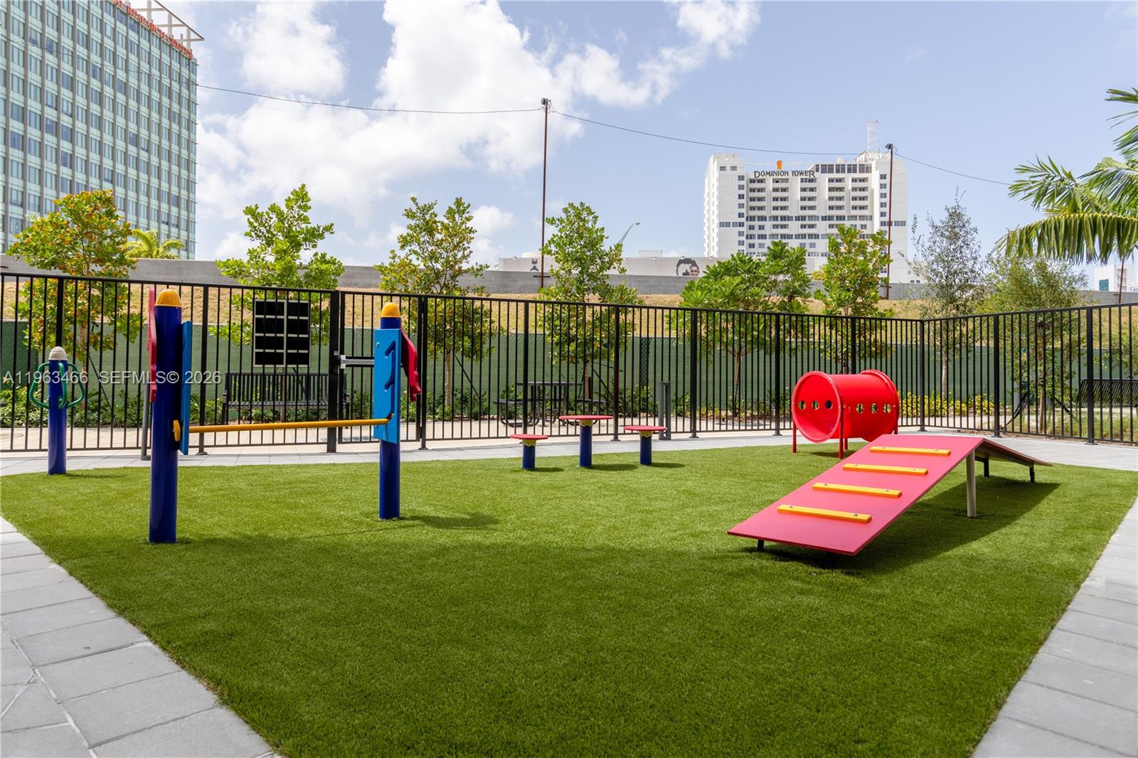 1005 Spring Garden Rd # 844 Unit: PH 844