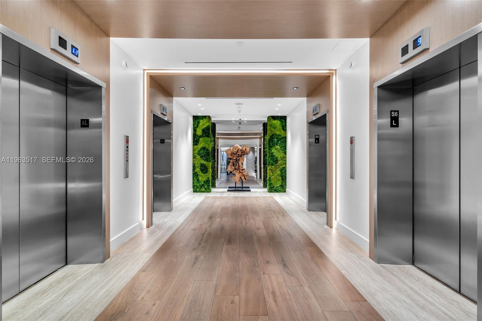 2301 Collins Ave # 621