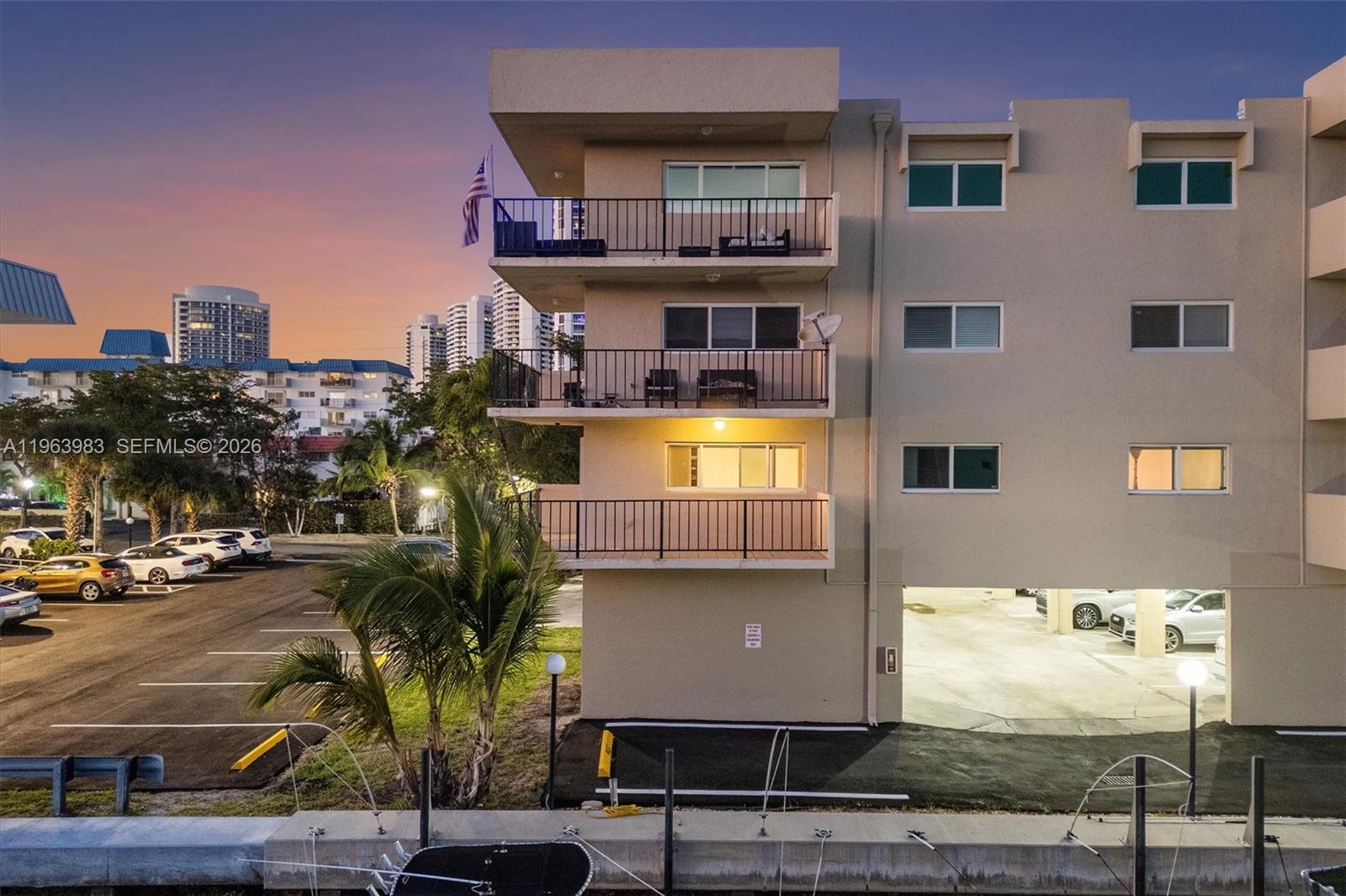 3860 NE 170th St # 205