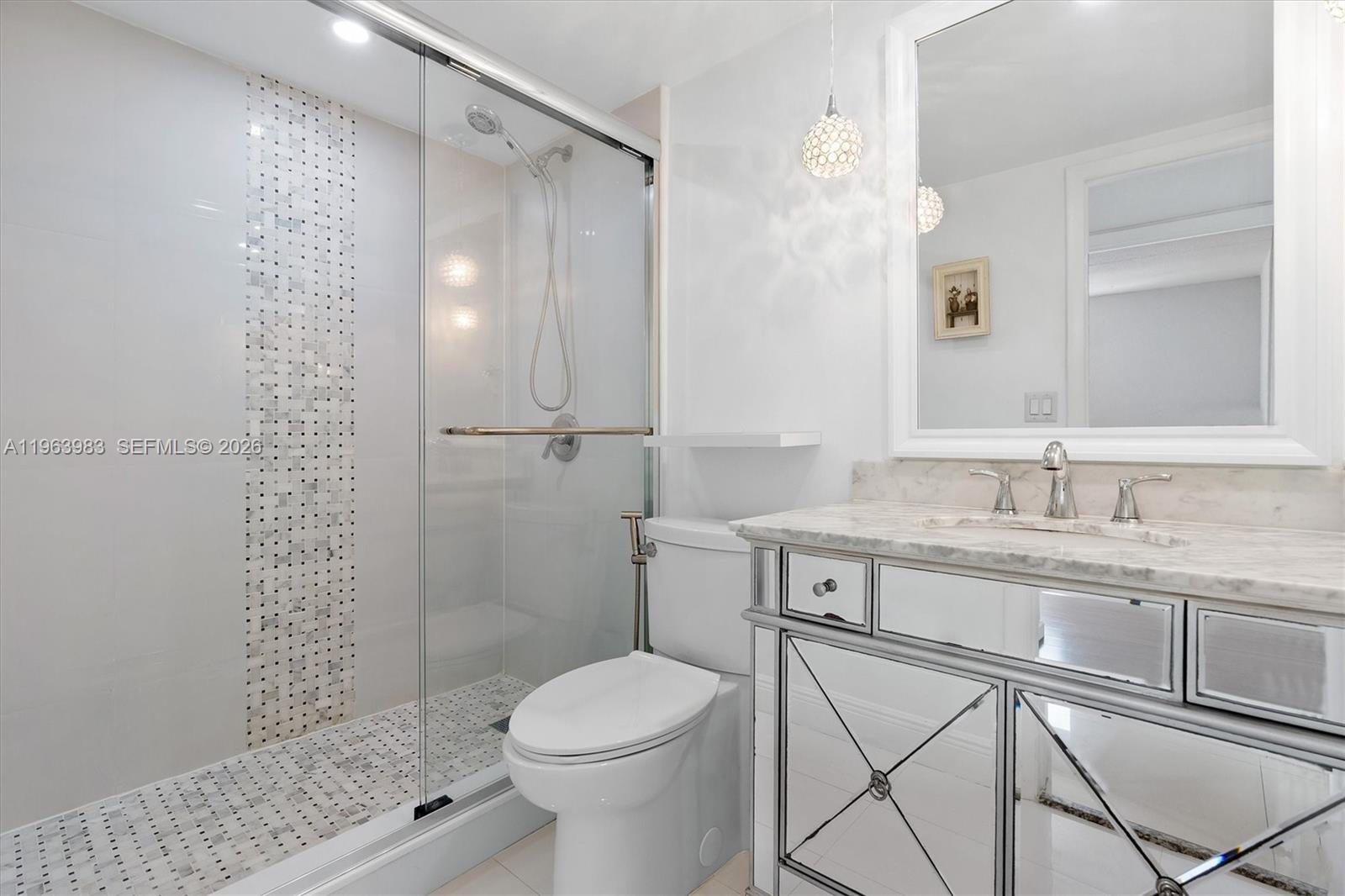 3860 NE 170th St # 205