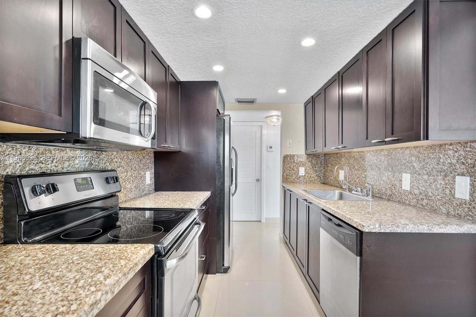 3860 NE 170th St # 205