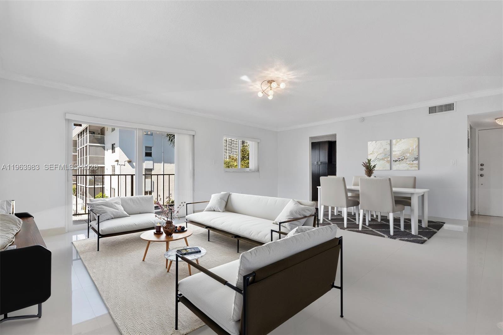 3860 NE 170th St # 205