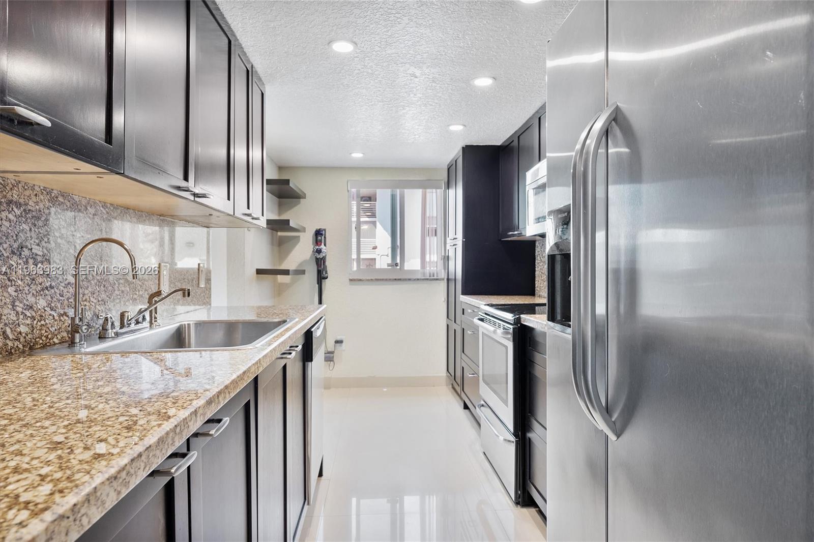 3860 NE 170th St # 205