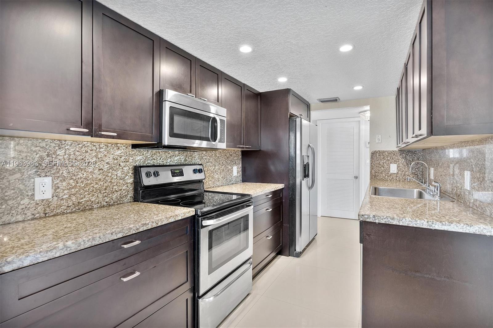 3860 NE 170th St # 205