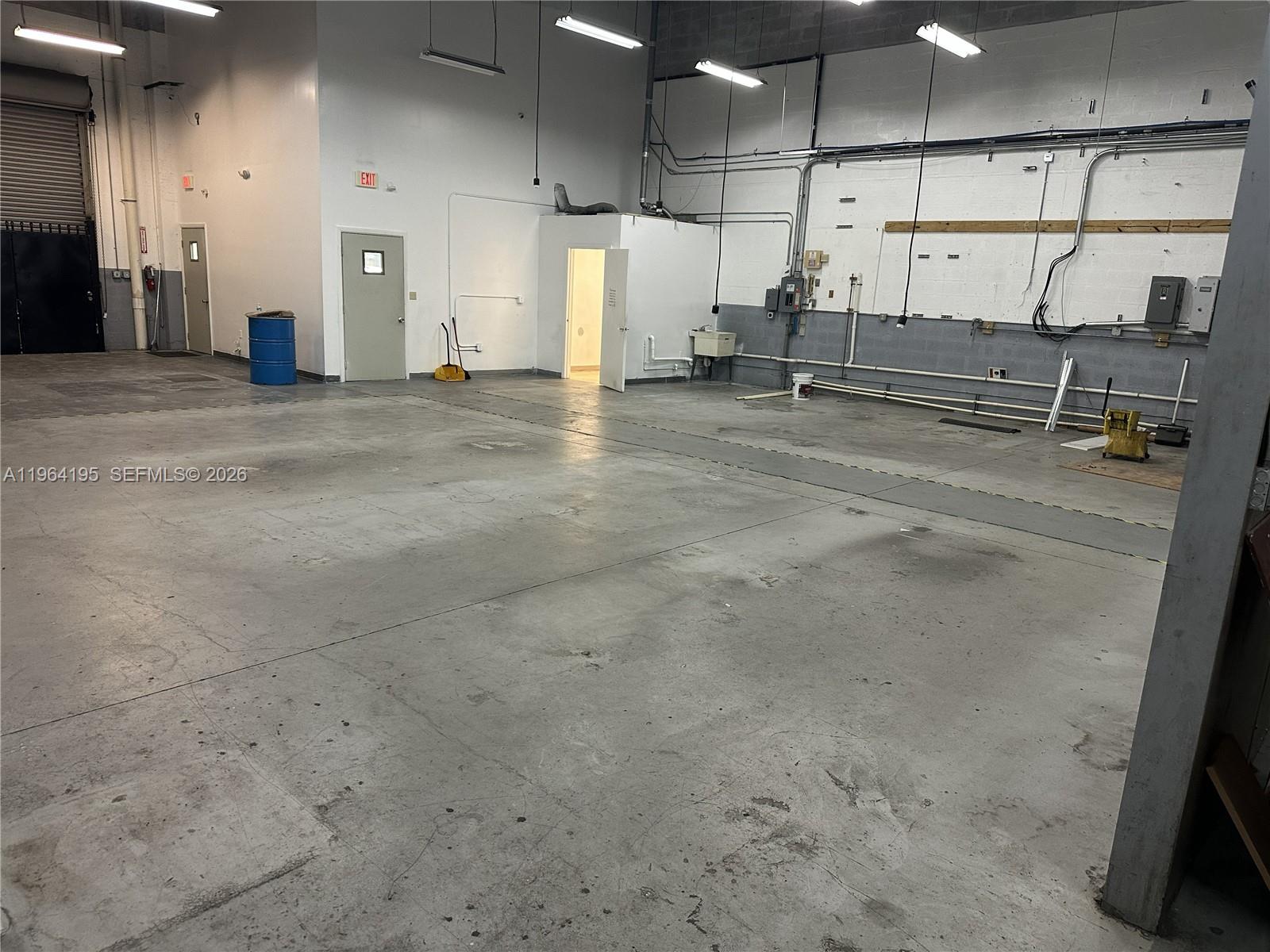 2330 NW 102nd Ave # 4 Unit: Bay 4