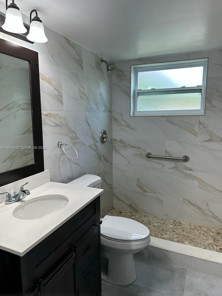 13701 Kendale Lakes Cir # 211 Unit: B-211
