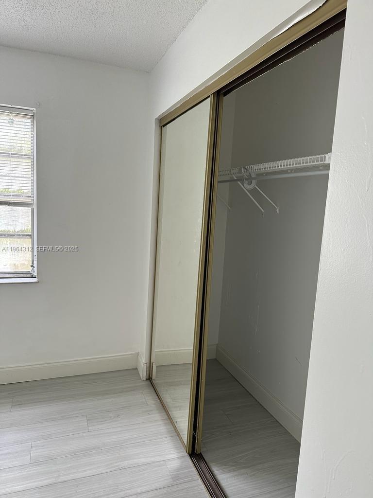 13701 Kendale Lakes Cir # 211 Unit: B-211