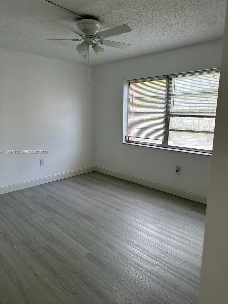 13701 Kendale Lakes Cir # 211 Unit: B-211