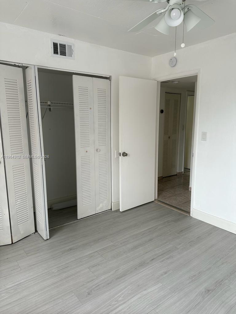 13701 Kendale Lakes Cir # 211 Unit: B-211
