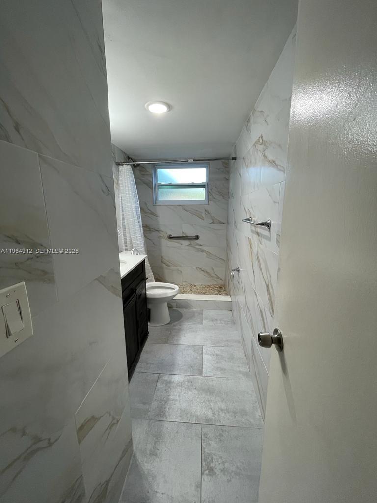 13701 Kendale Lakes Cir # 211 Unit: B-211