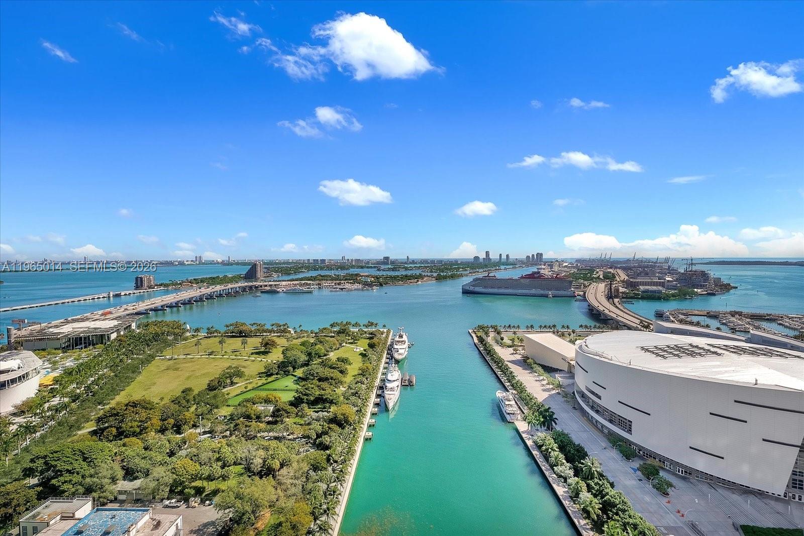 888 Biscayne Blvd # 3111