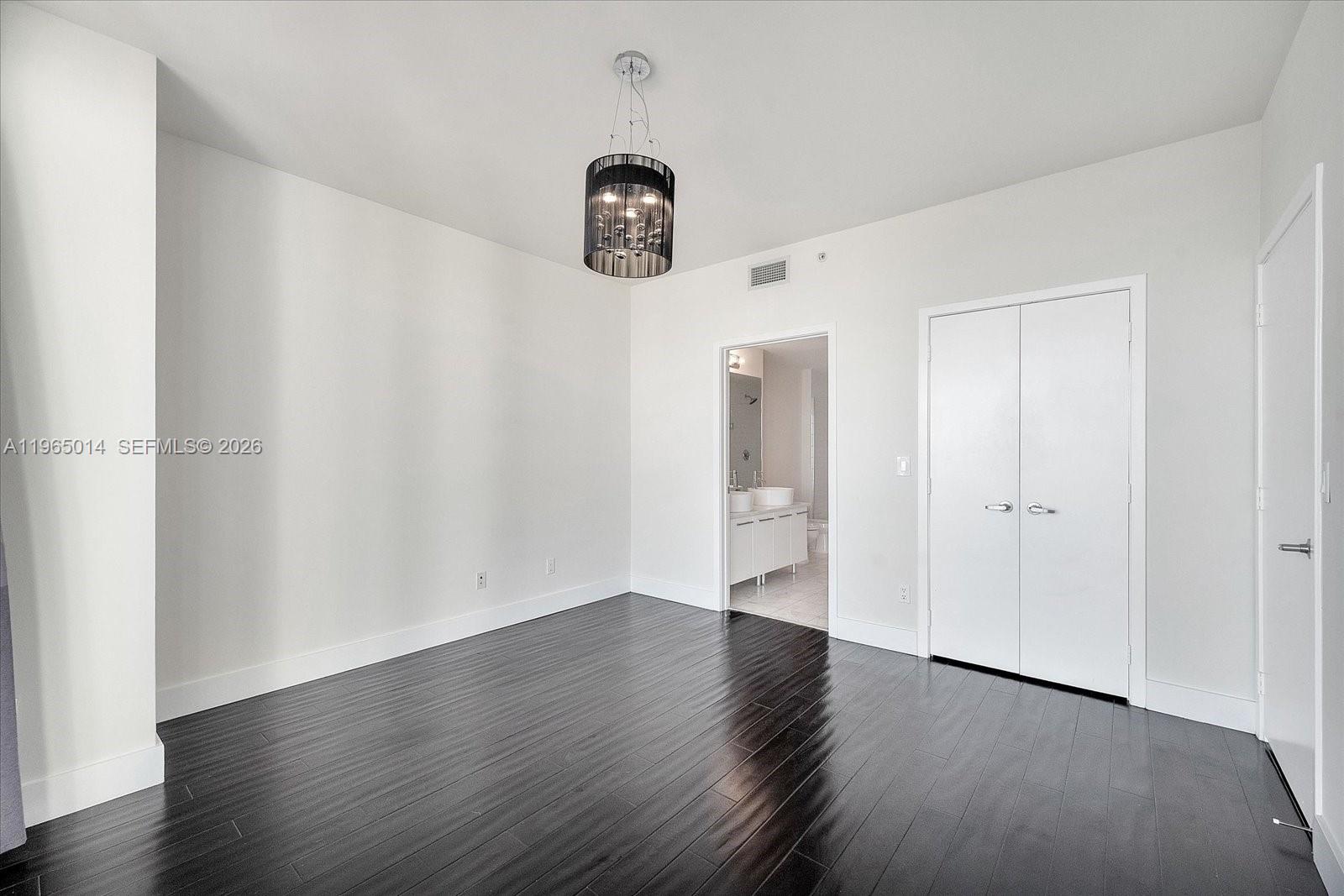 888 Biscayne Blvd # 3111