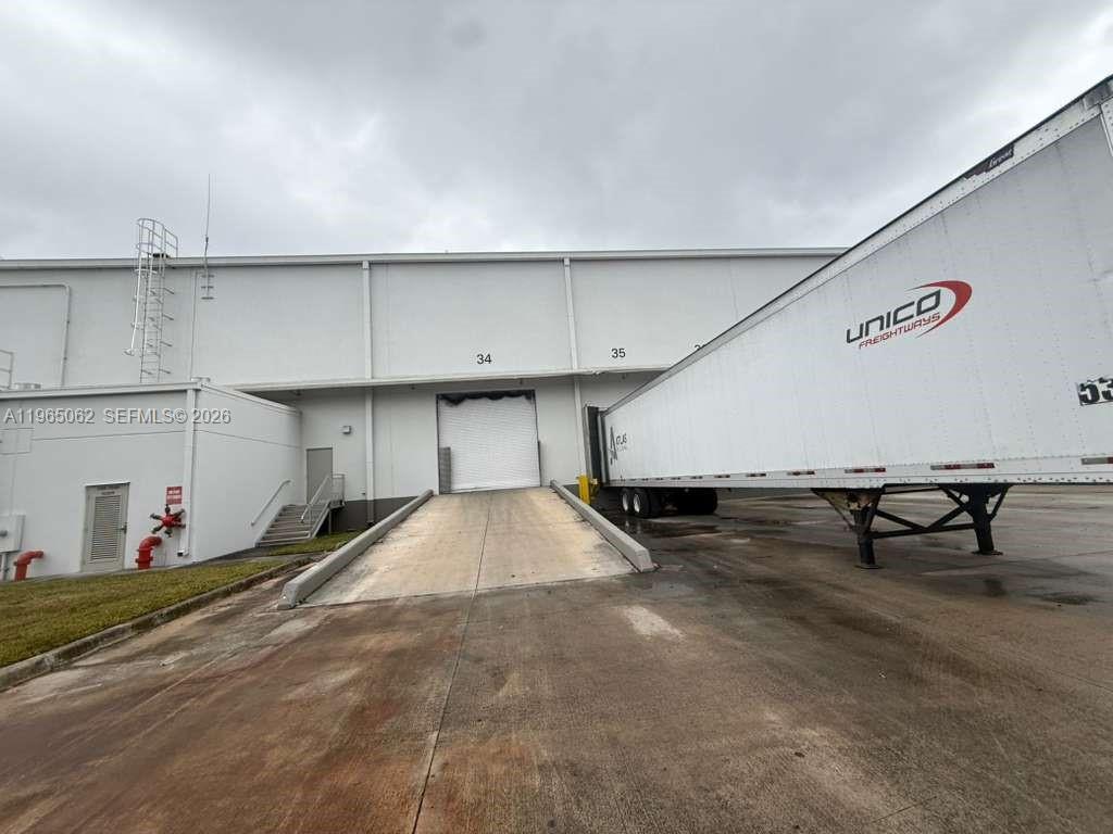 11401 NW 134th St # 106 Unit: 104-106