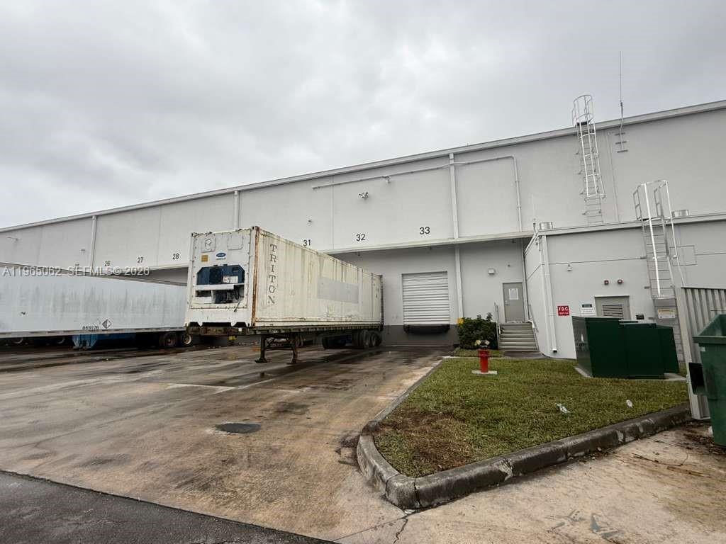 11401 NW 134th St # 106 Unit: 104-106