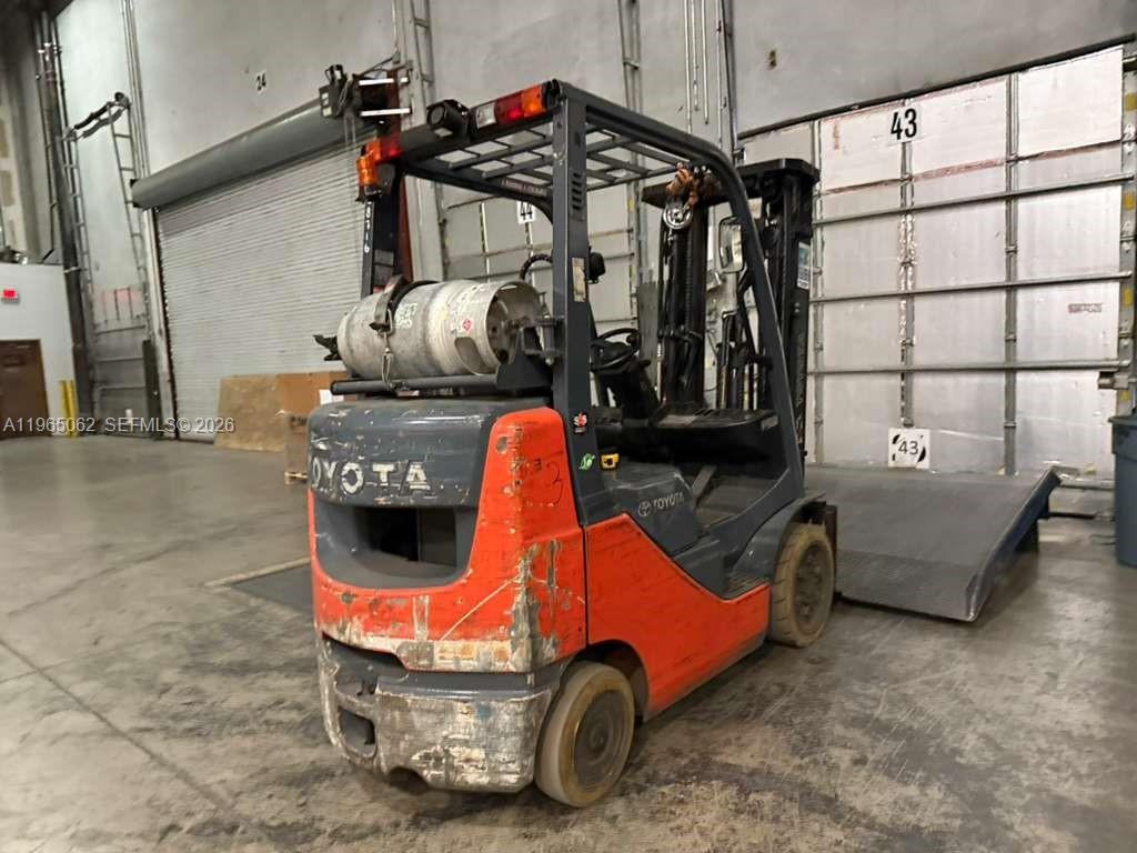 11401 NW 134th St # 106 Unit: 104-106