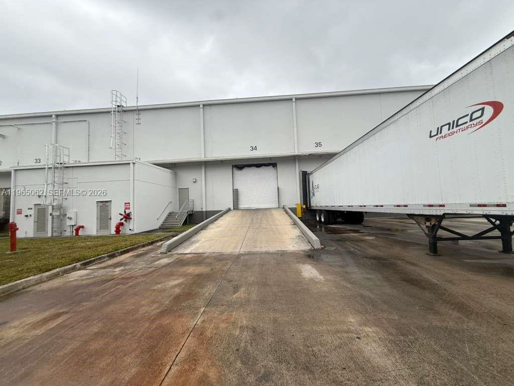 11401 NW 134th St # 106 Unit: 104-106