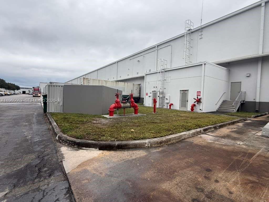 11401 NW 134th St # 106 Unit: 104-106