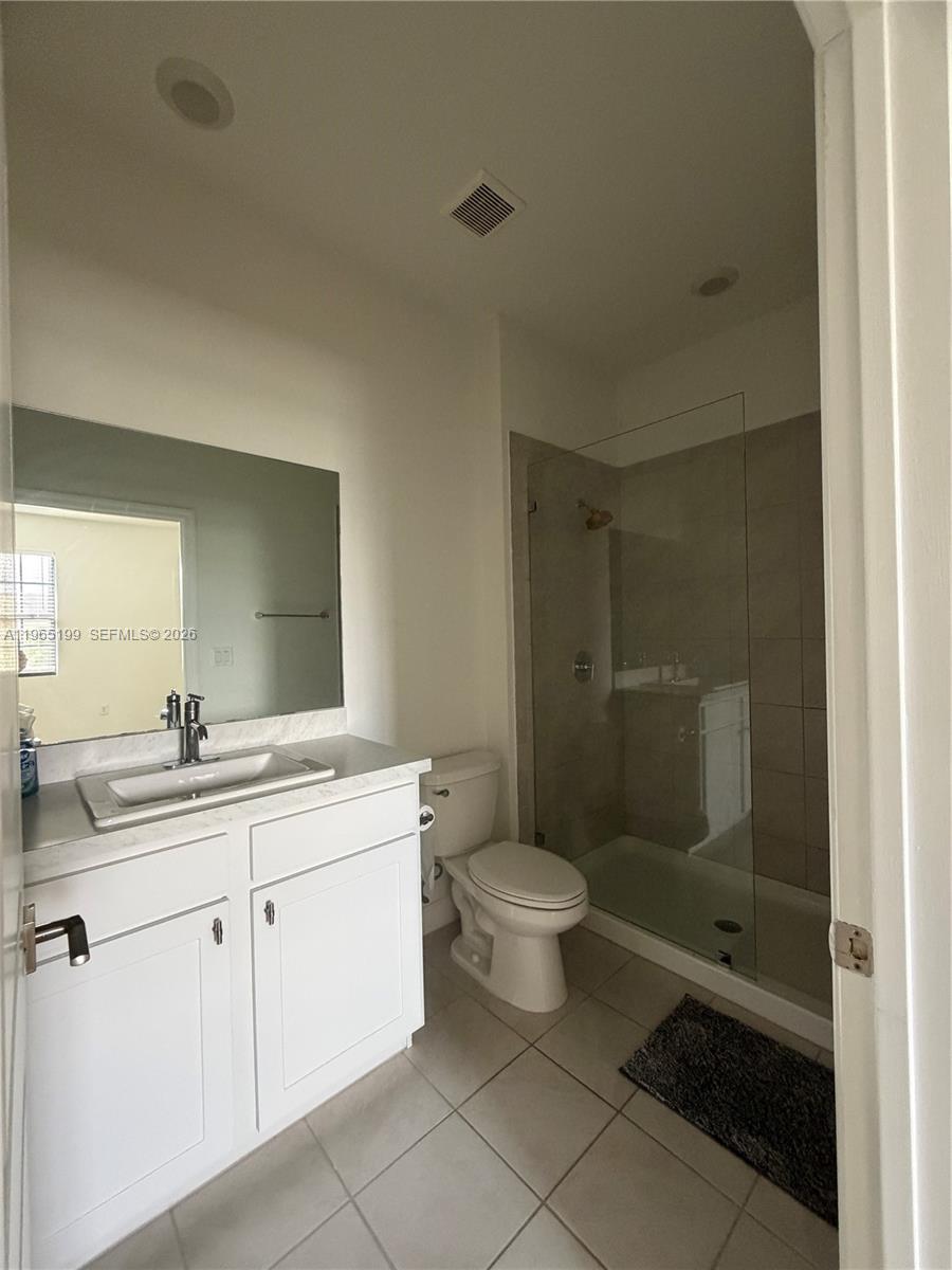1137 SW 6th Ct