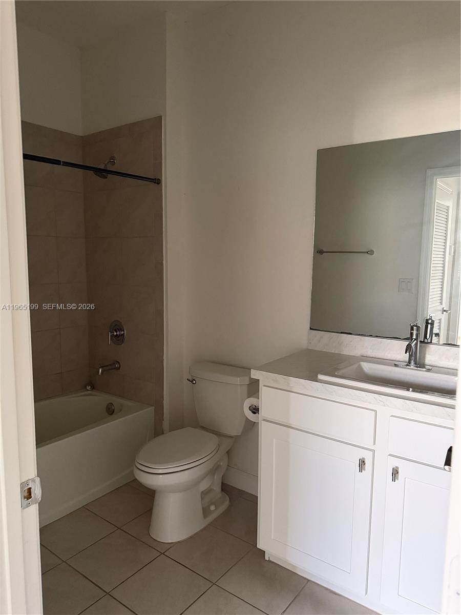 1137 SW 6th Ct