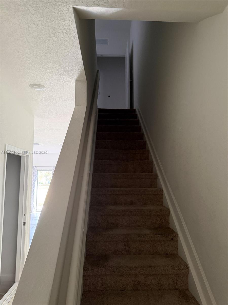 1137 SW 6th Ct