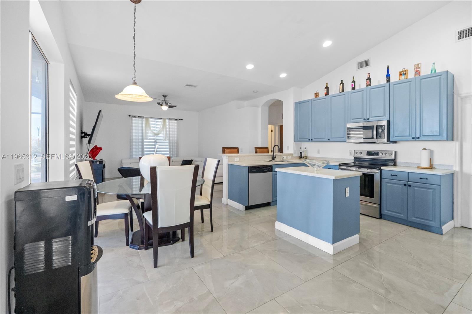 2025 NW 7th ter