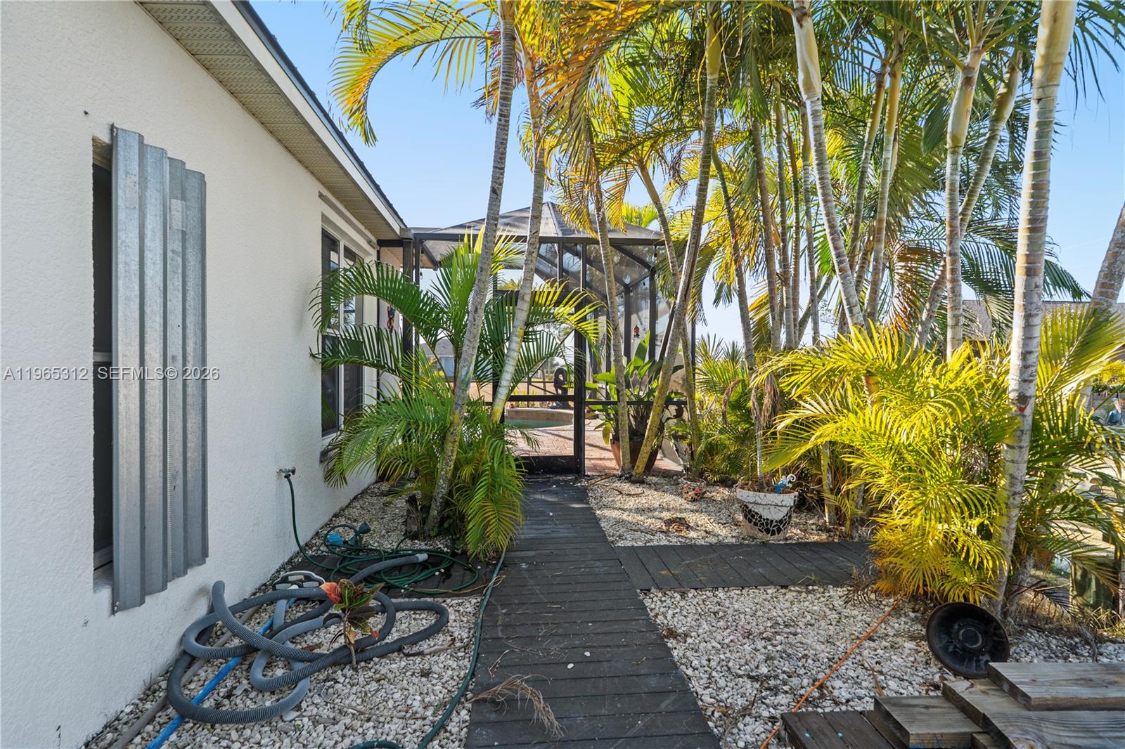 2025 NW 7th ter