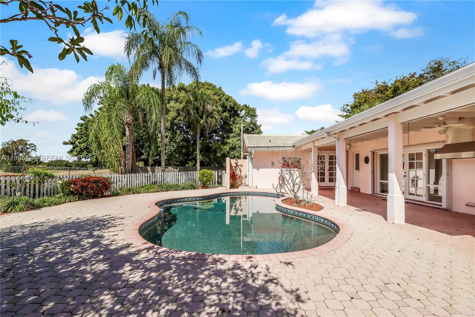 9620 E Calusa Club Dr