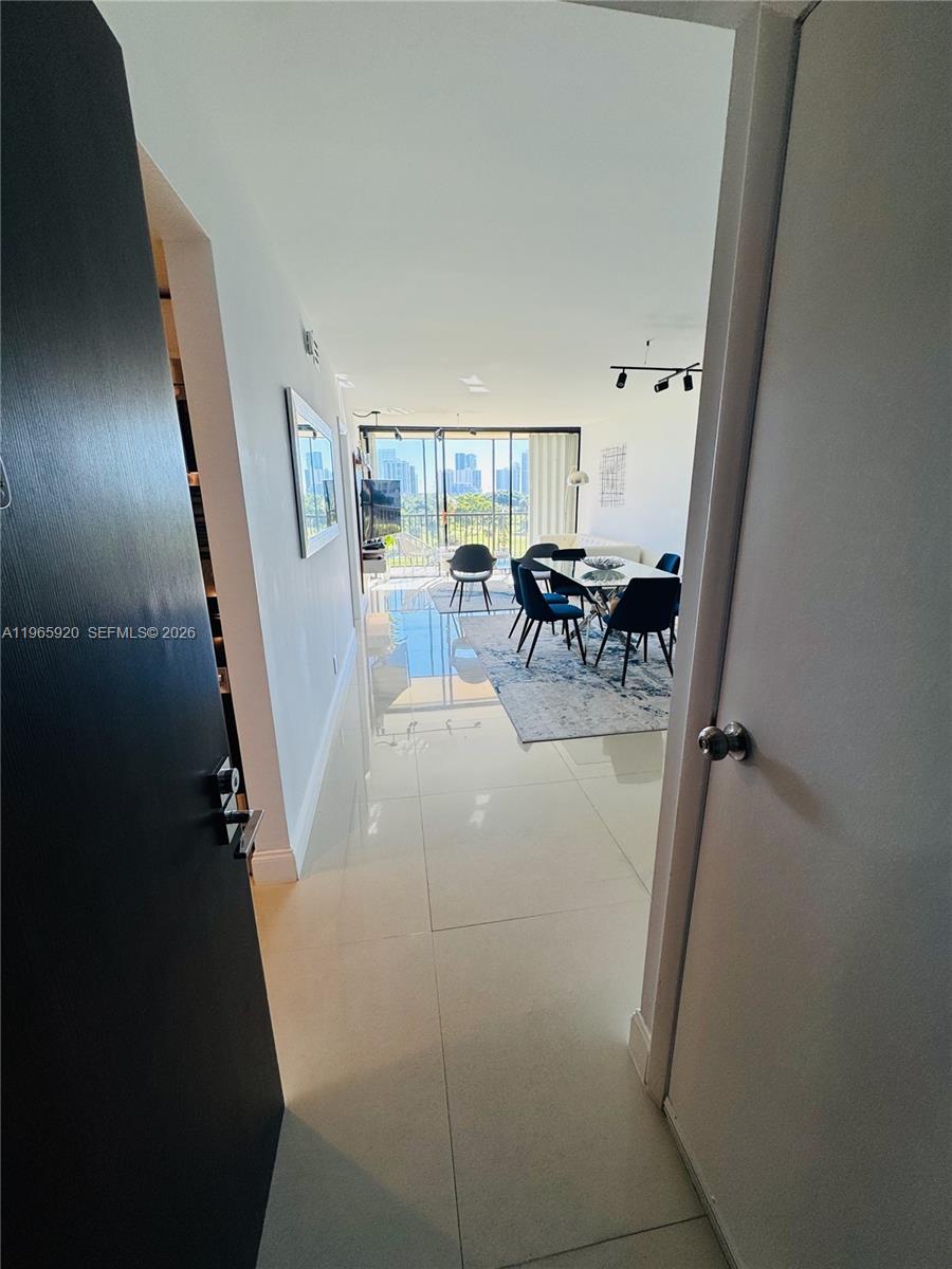 20335 W Country Club Dr # 608