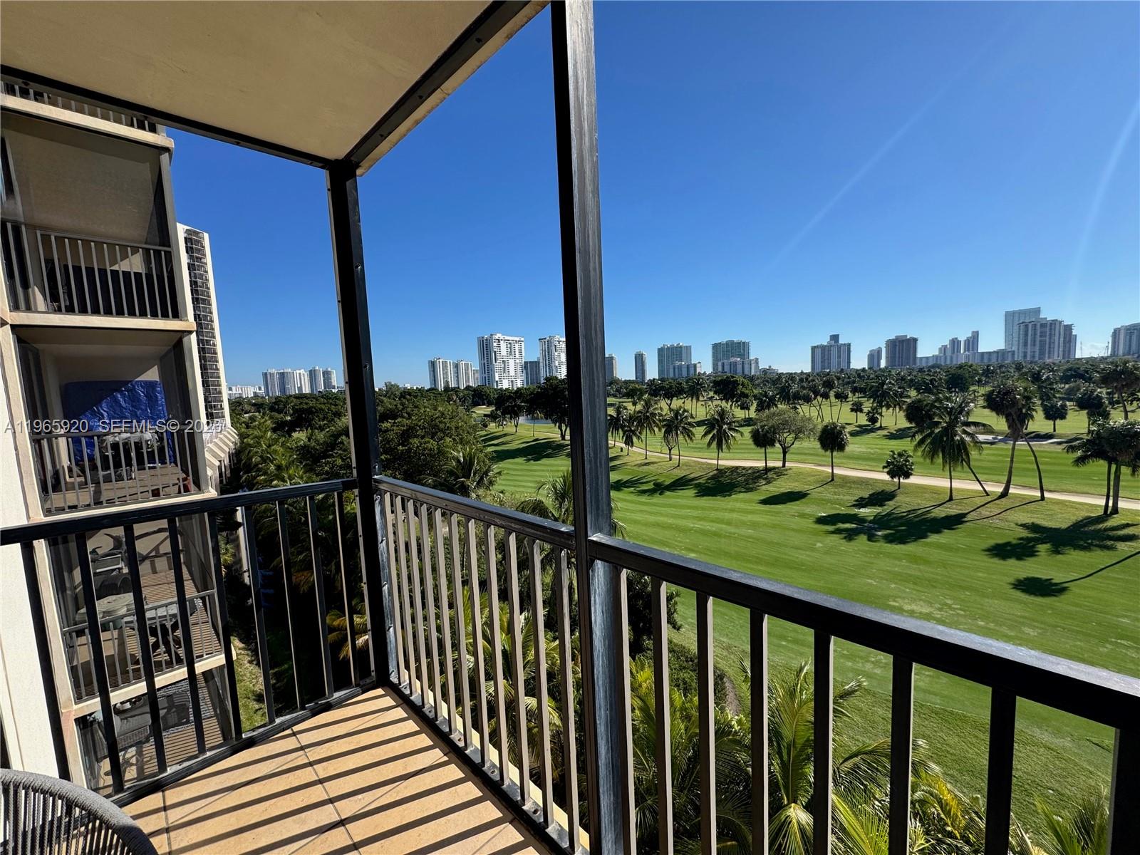20335 W Country Club Dr # 608