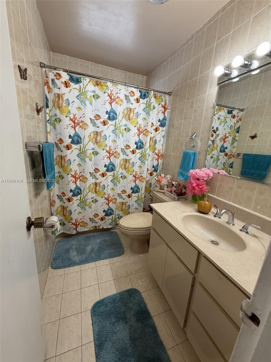 4012 SW 102 court